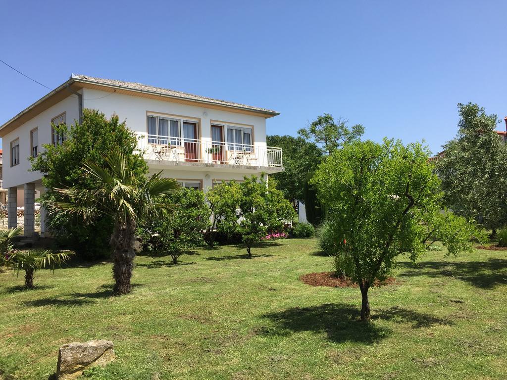 Kosovic Family House Hotel Medulin Buitenkant foto